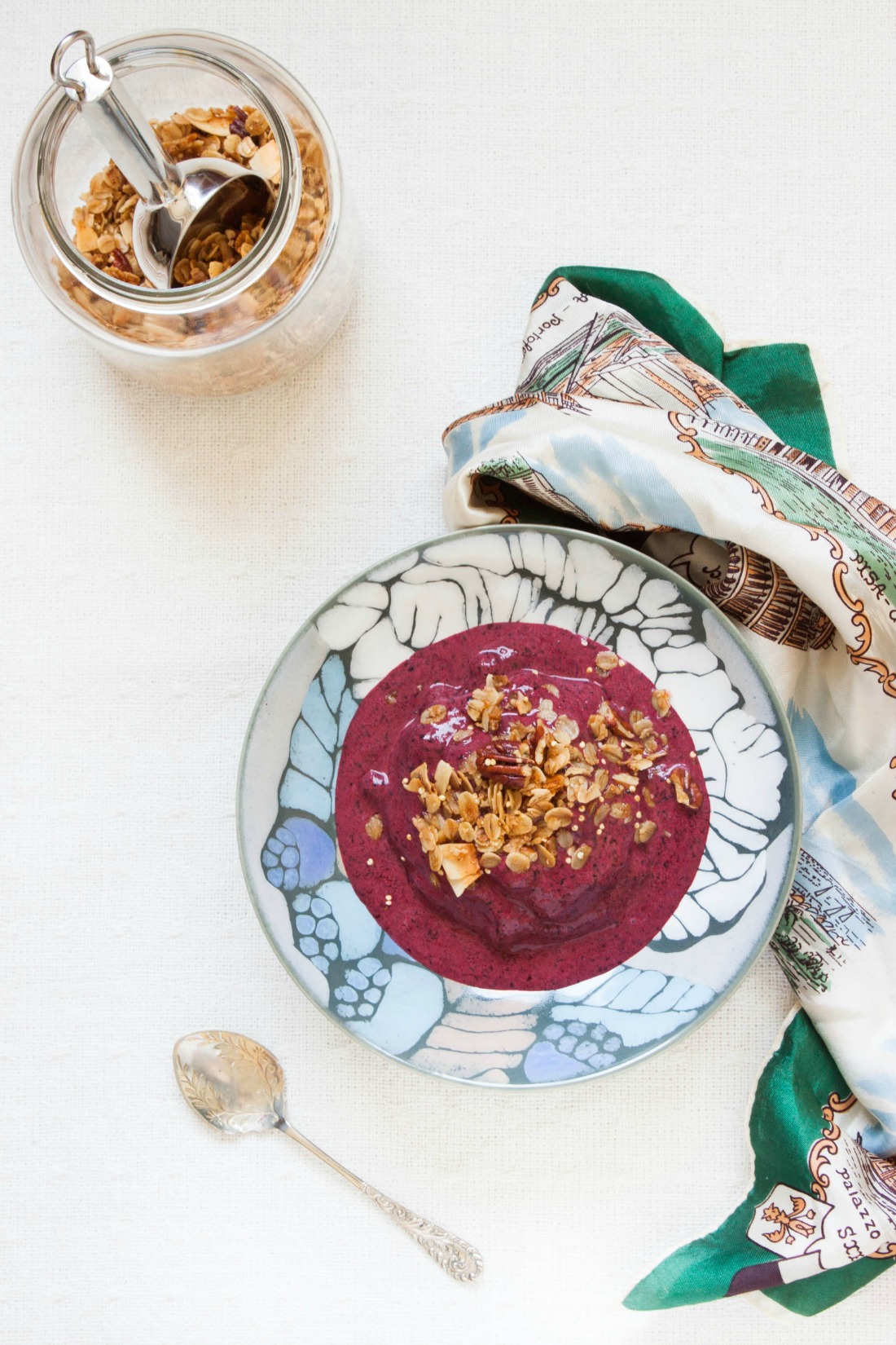 Frozen Bilberry Cardamom Yogurt | my blue&white kitchen