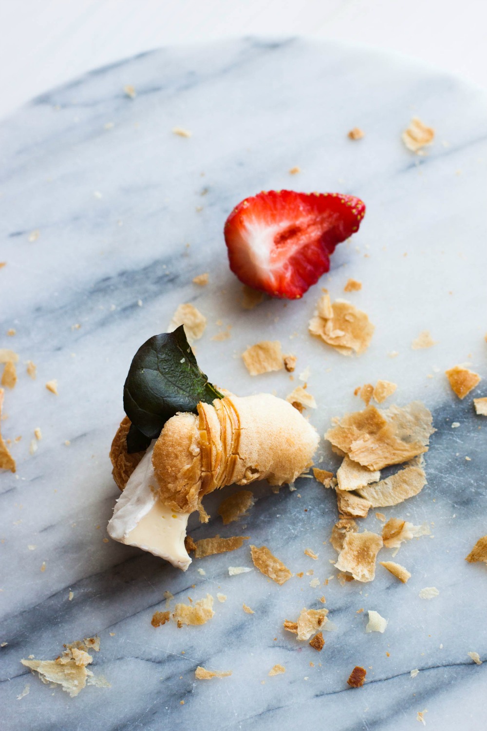 Croissants Filled with Brie & Strawberries | my blue&white kitchen