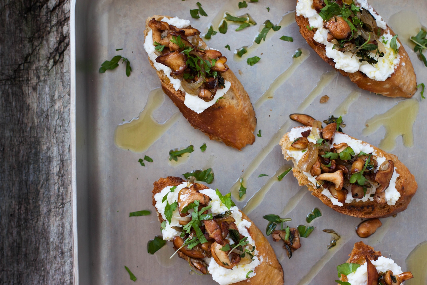 Crostini with Wild Mushrooms & Ricotta | My Blue&White Kitchen