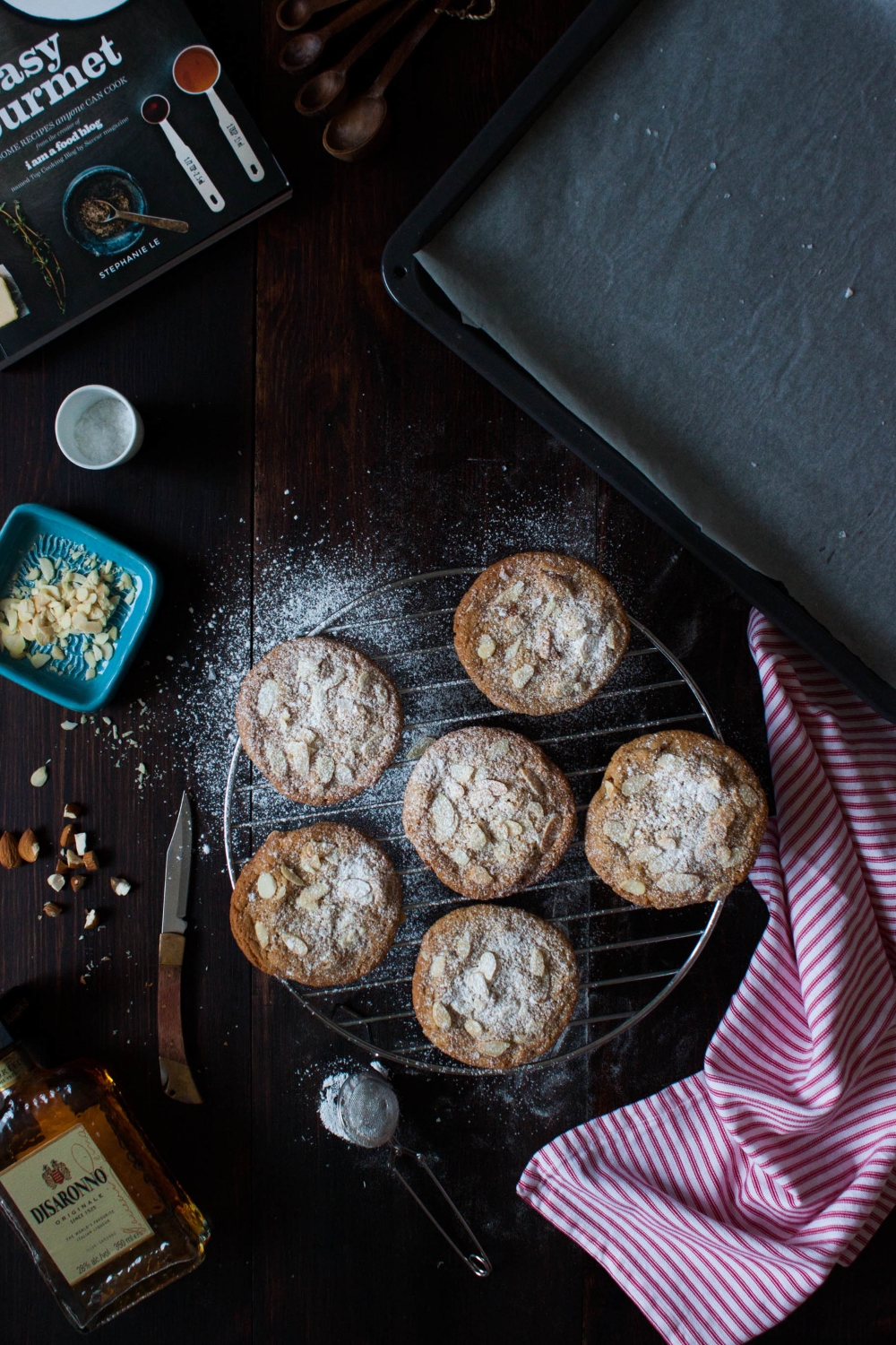 Almond Cookies with Amaretto | My Blue&White Kitchen