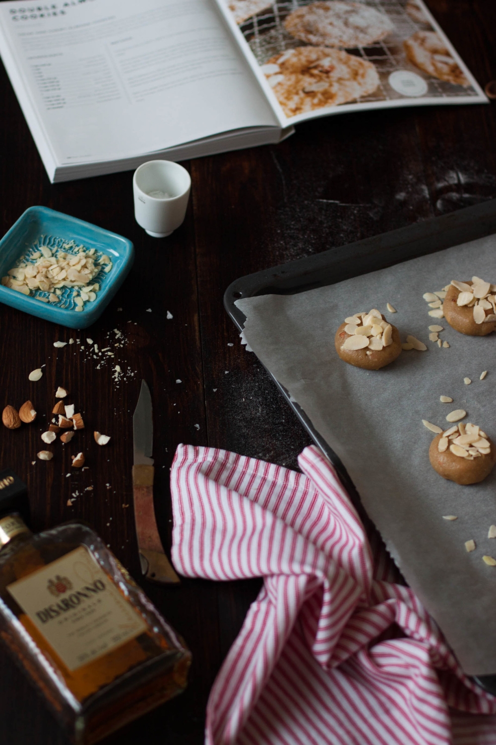 Almond Cookies with Amaretto | My Blue&White Kitchen