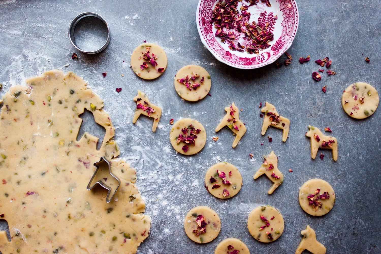 Rose Pistachio Shortbread | My Blue&White Kitchen