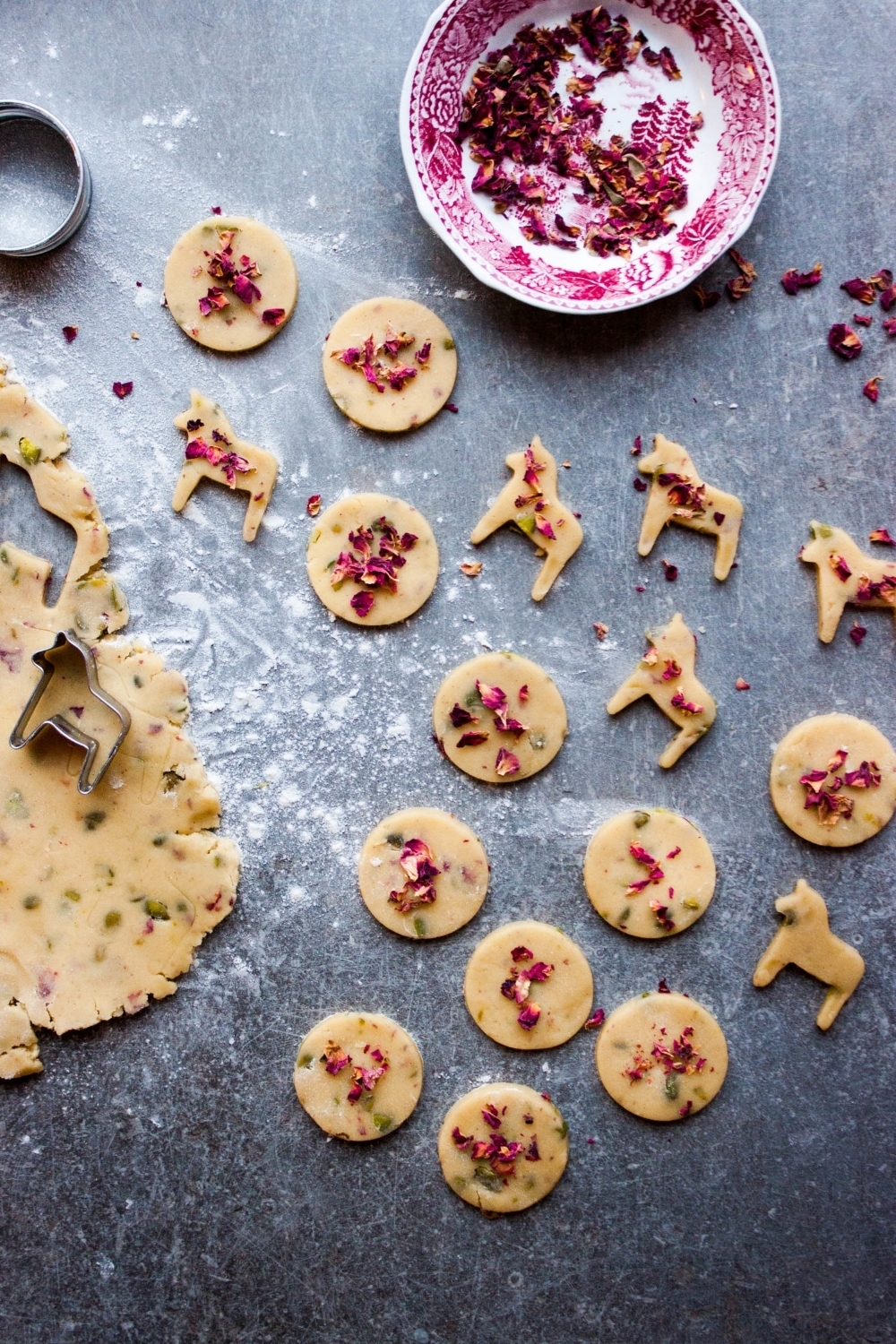 Rose Pistachio Shortbread | My Blue&White Kitchen