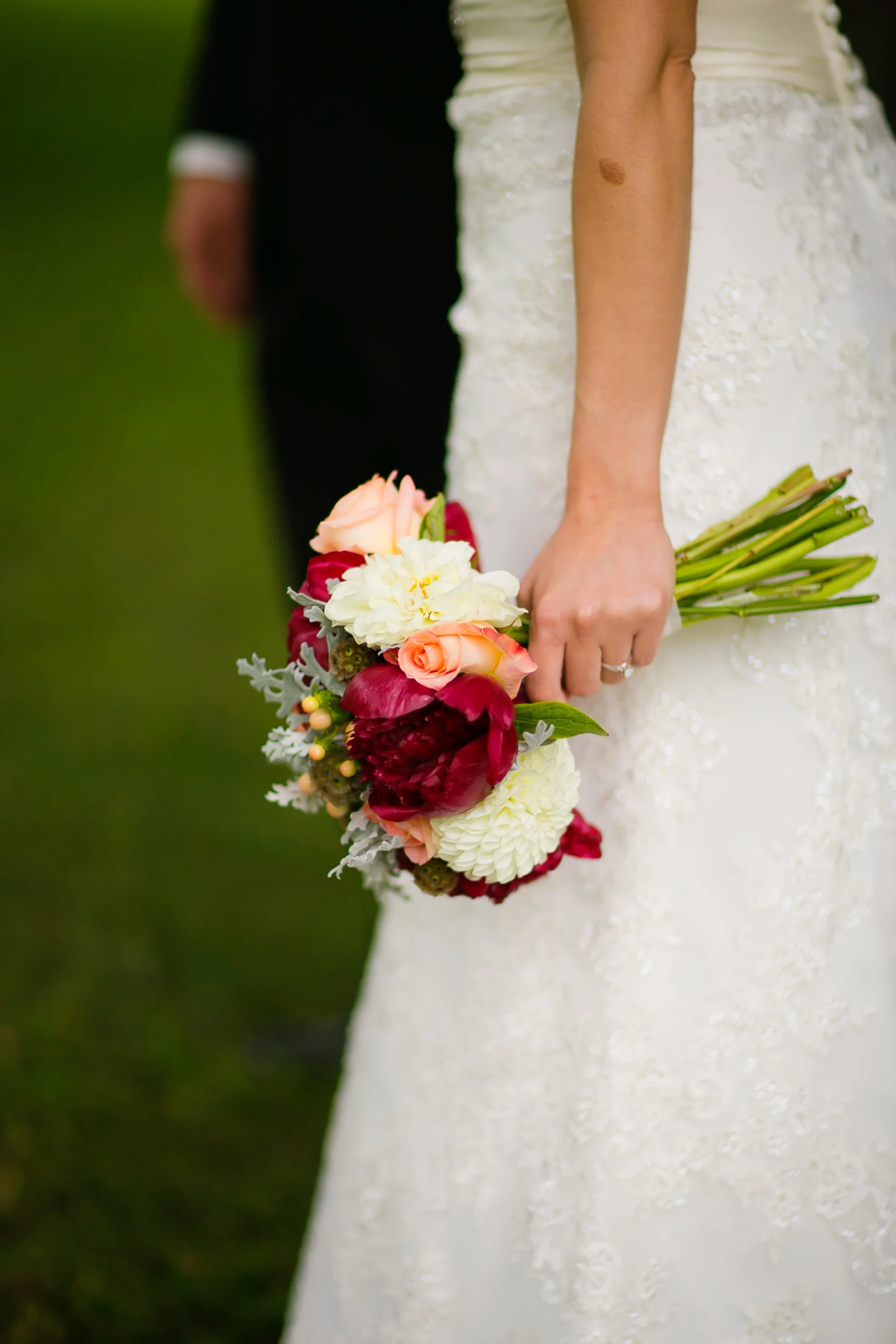 Nashville Wedding // Flowers by Rosemary & Finch // Photo by Sara Renee