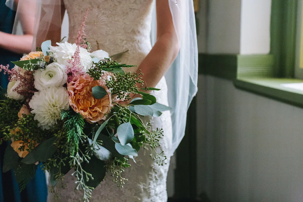 Peach and pink wedding flowers