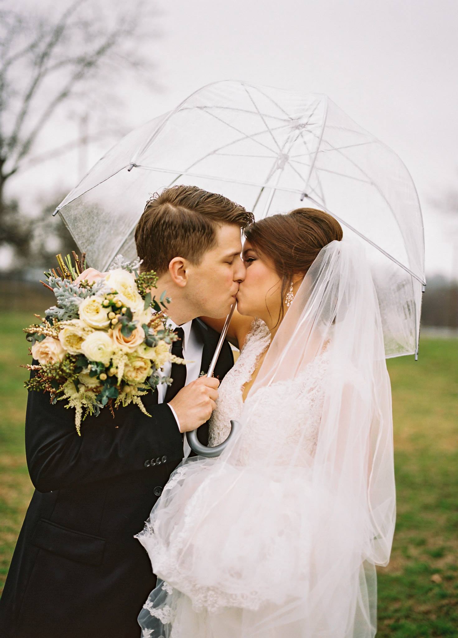 Rainy Day Romance // Nashville Wedding Flowers