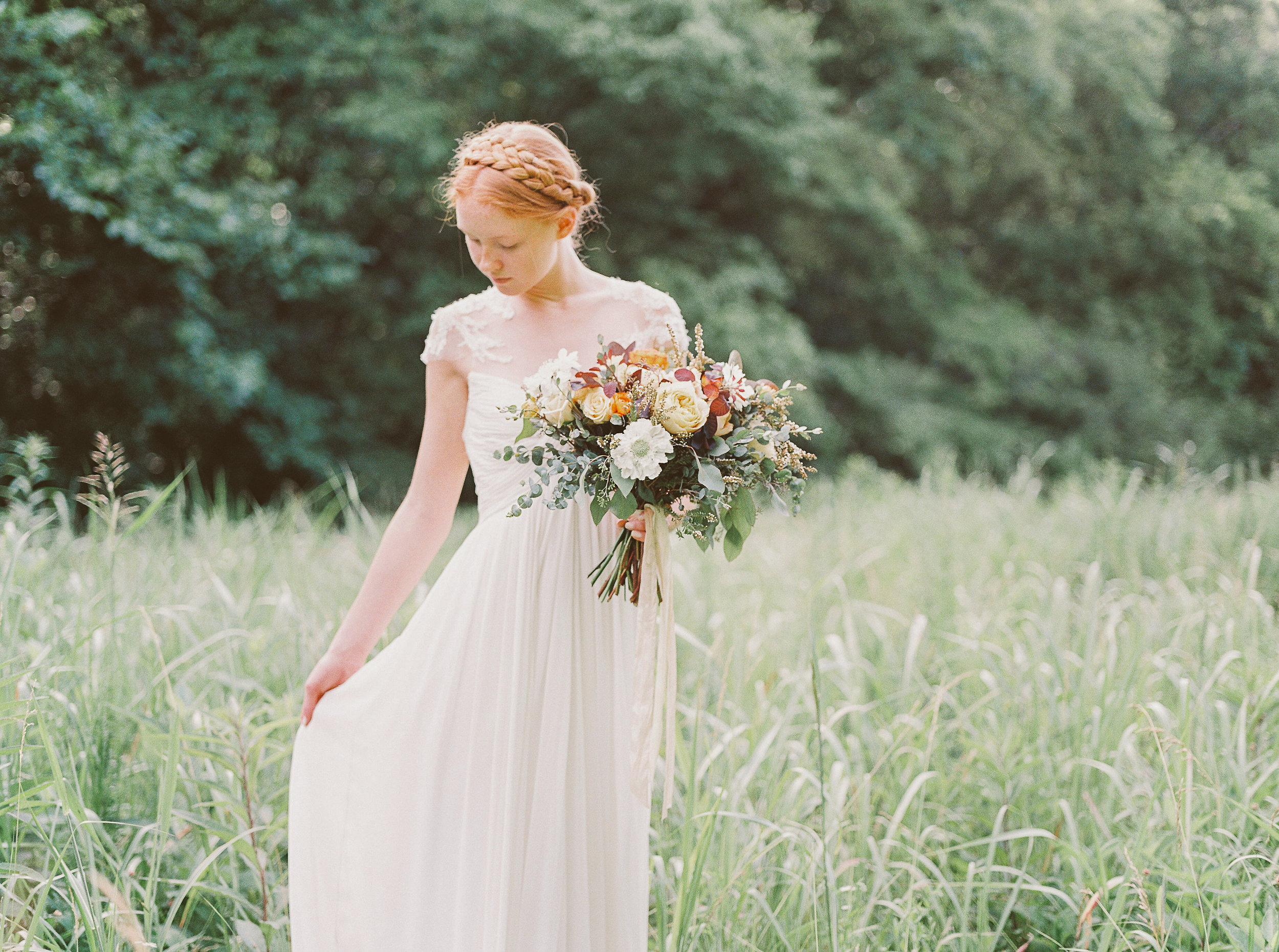 Earth toned bridal bouquet // Nashville Event Florist