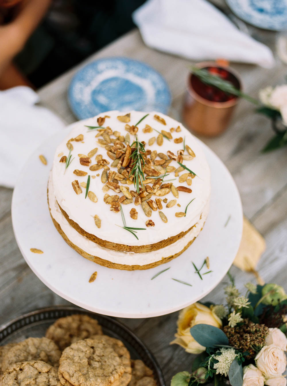 Harvest Cake // Thanksgiving Inspiration Tablescape