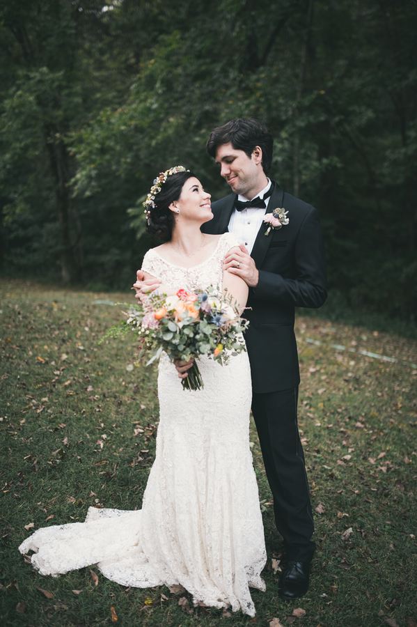 Lake House Wedding with Wildflowers and Loose greenery // Nashville Floral Design