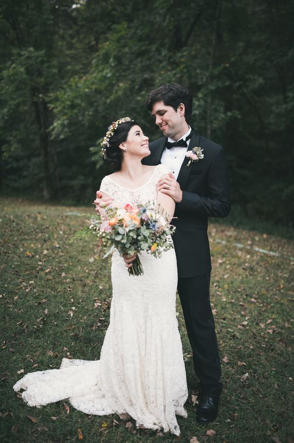 Lake House Wedding with Wildflowers and Loose greenery // Nashville Floral Design