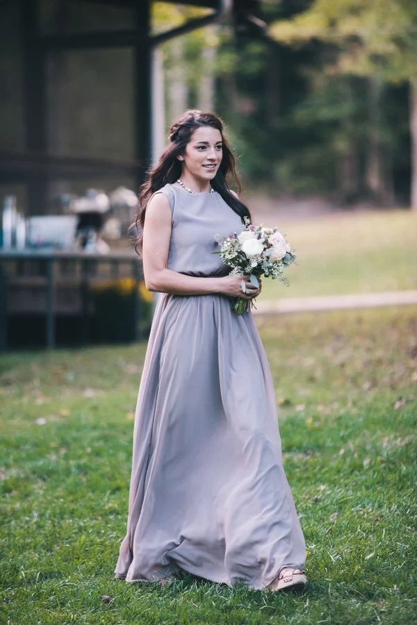 Neutral Bridesmaid Look