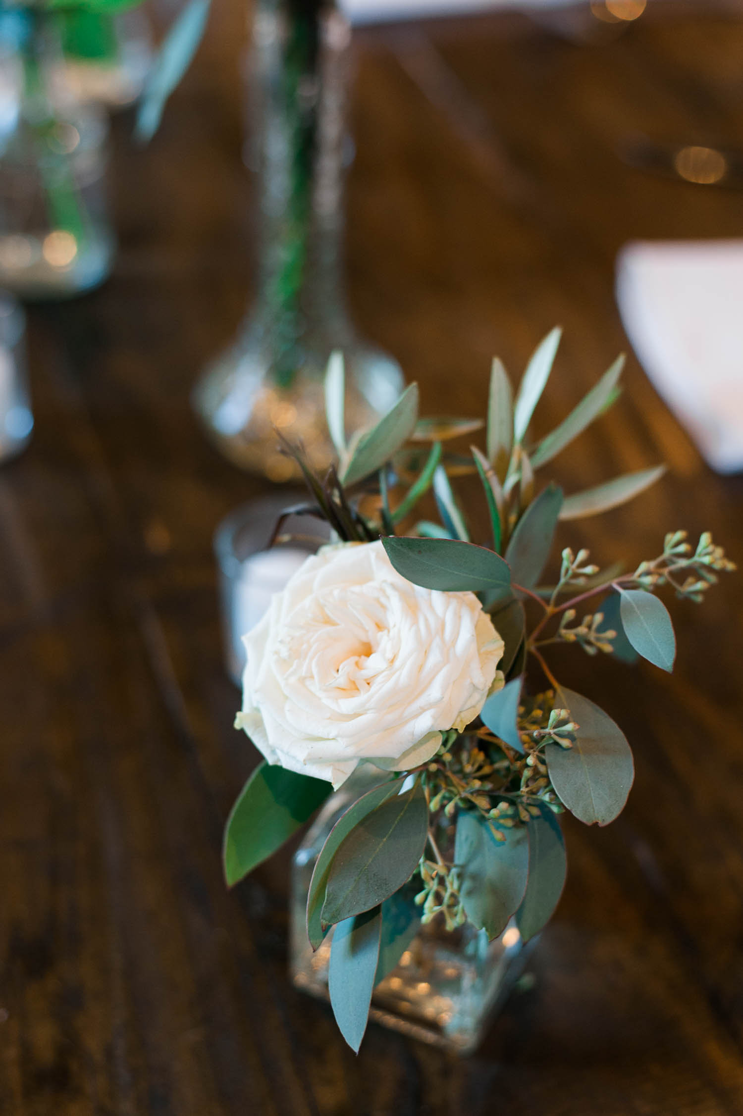 Simple bud vase // Nashville Wedding Florist
