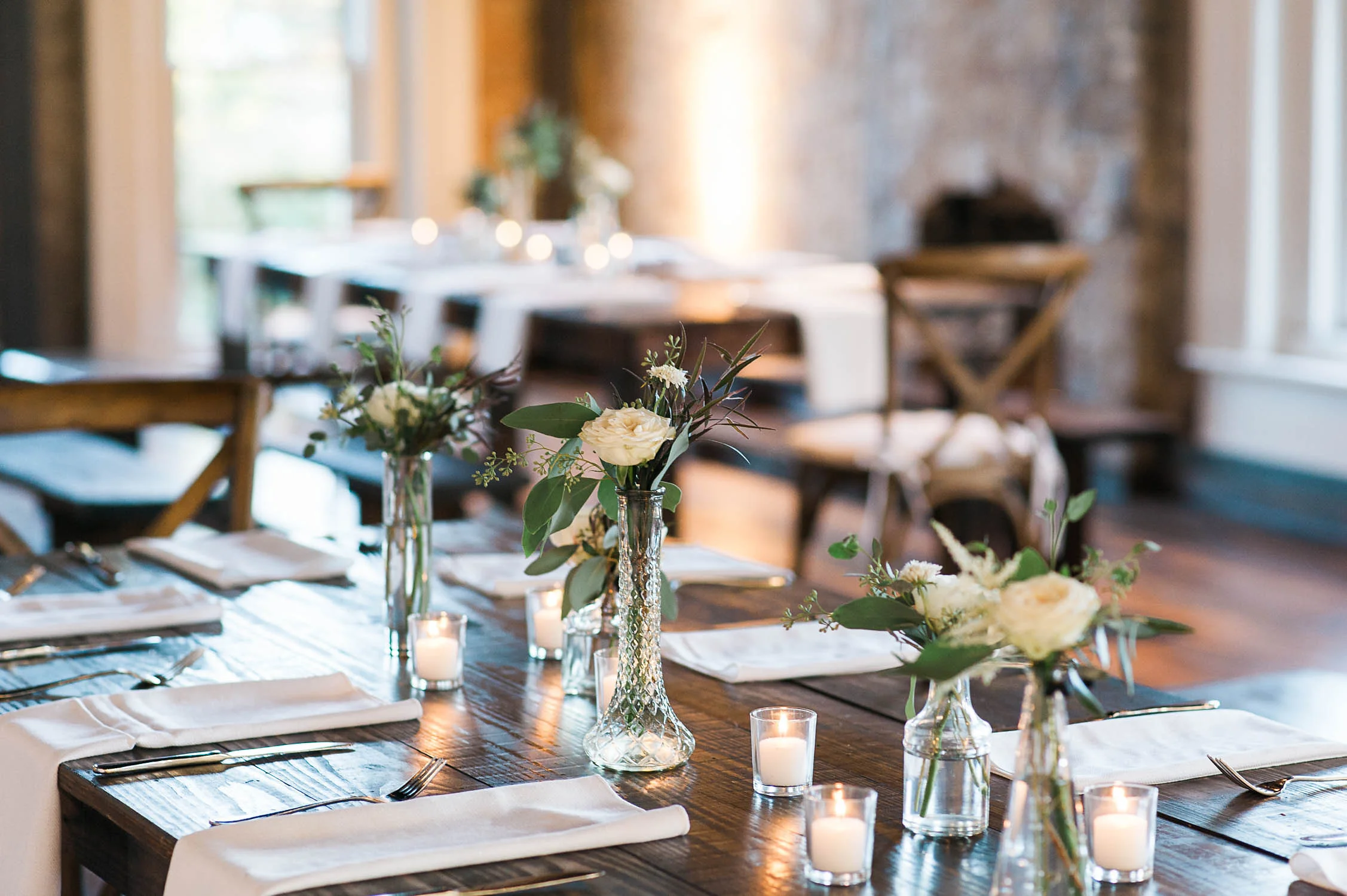 Simple bud vases centerpieces