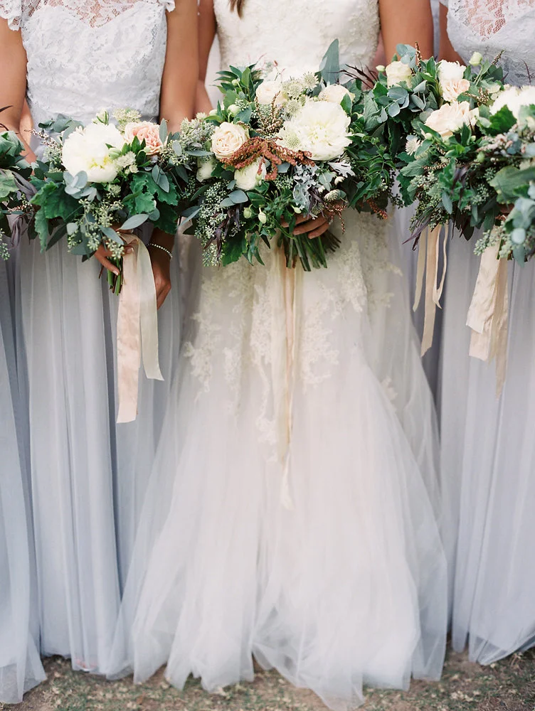 Loose, natural floral design // Nashville Garden Wedding