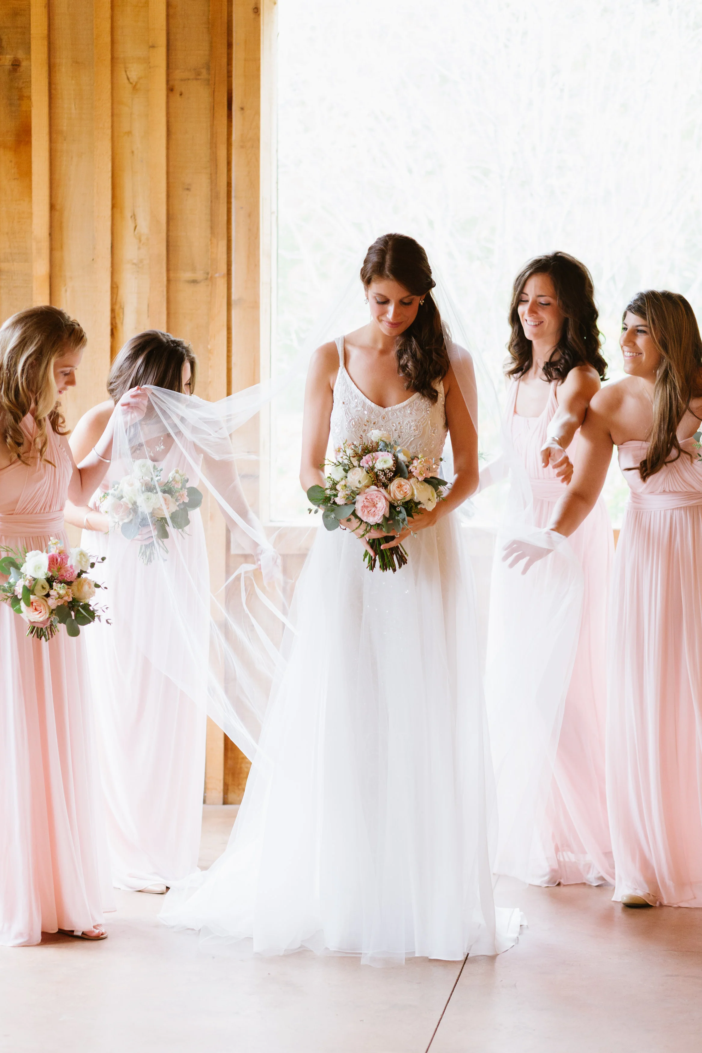 Bride Getting Ready // Natural Floral Design // Upscale Florist