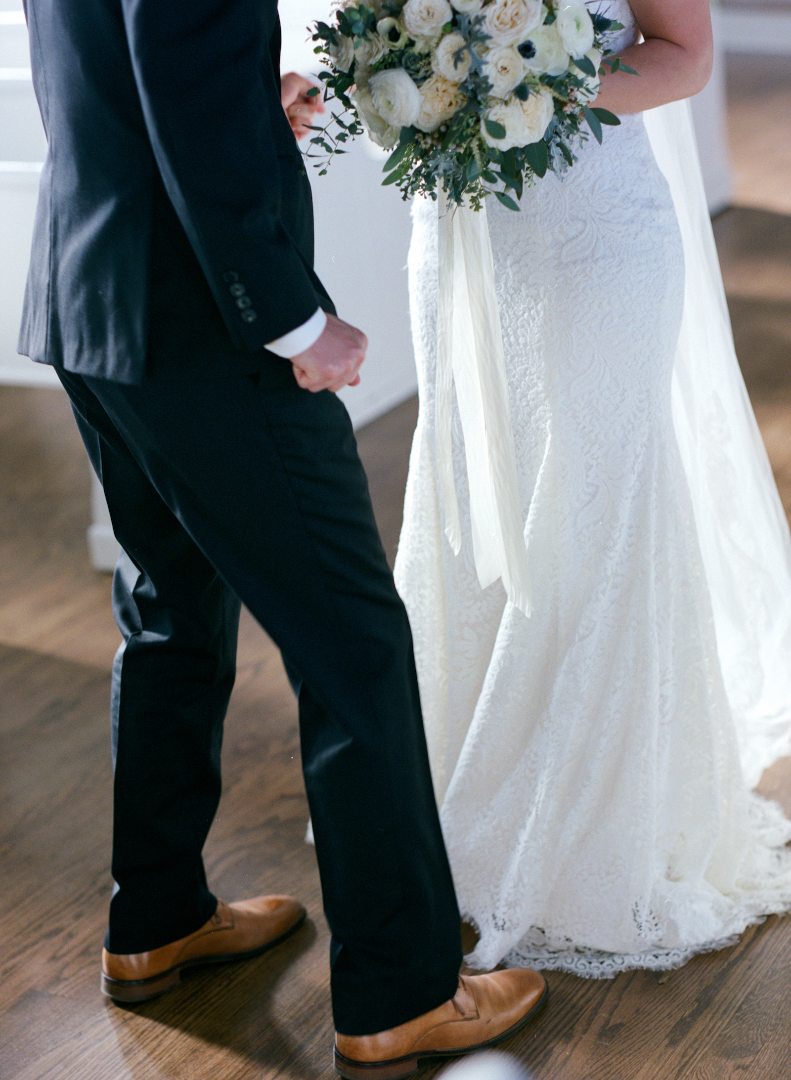 White Winter Wedding with loose, natural floral design in 12th South, Nashville