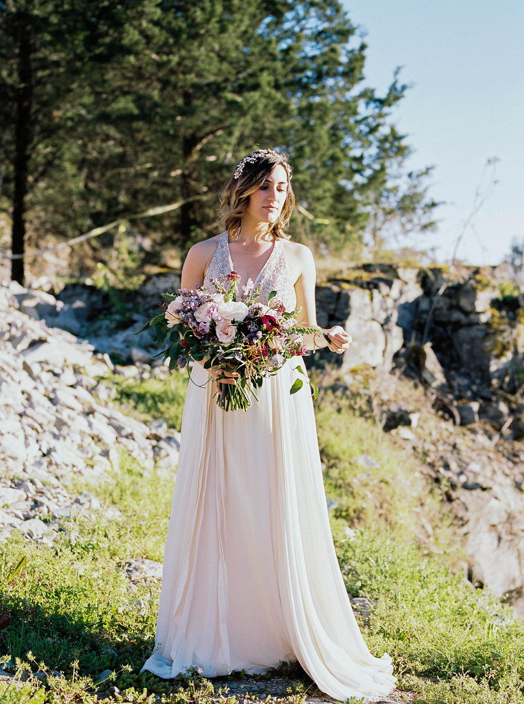 Mountain bridal portraits // Lavender and magenta florals