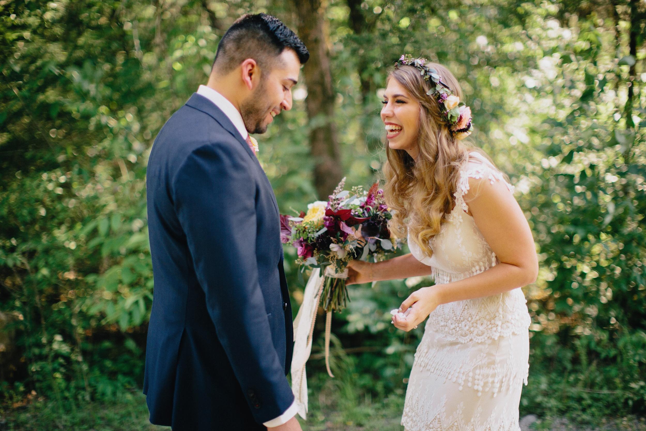 First Look // Natural, lush floral design