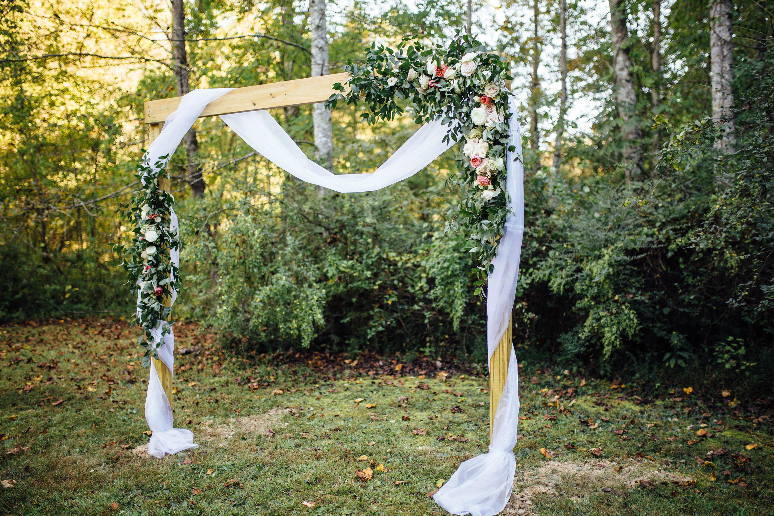 Wedding Ceremony in the Tennessee Woods // Southern Floral Design