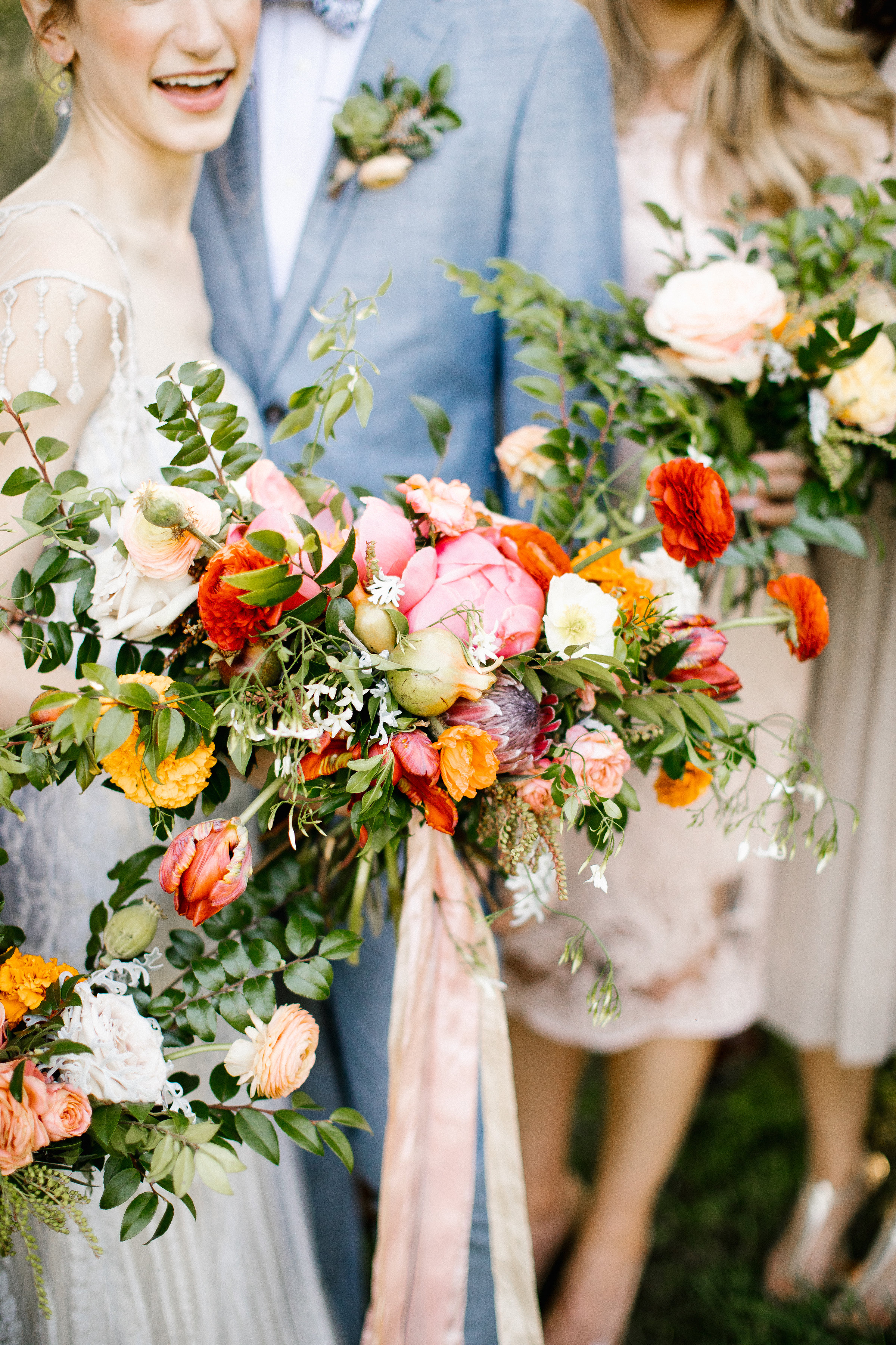 Neutral wedding party style with bright, summery florals // Nashville Wedding Florist // Cheekwood Botanic Gardens