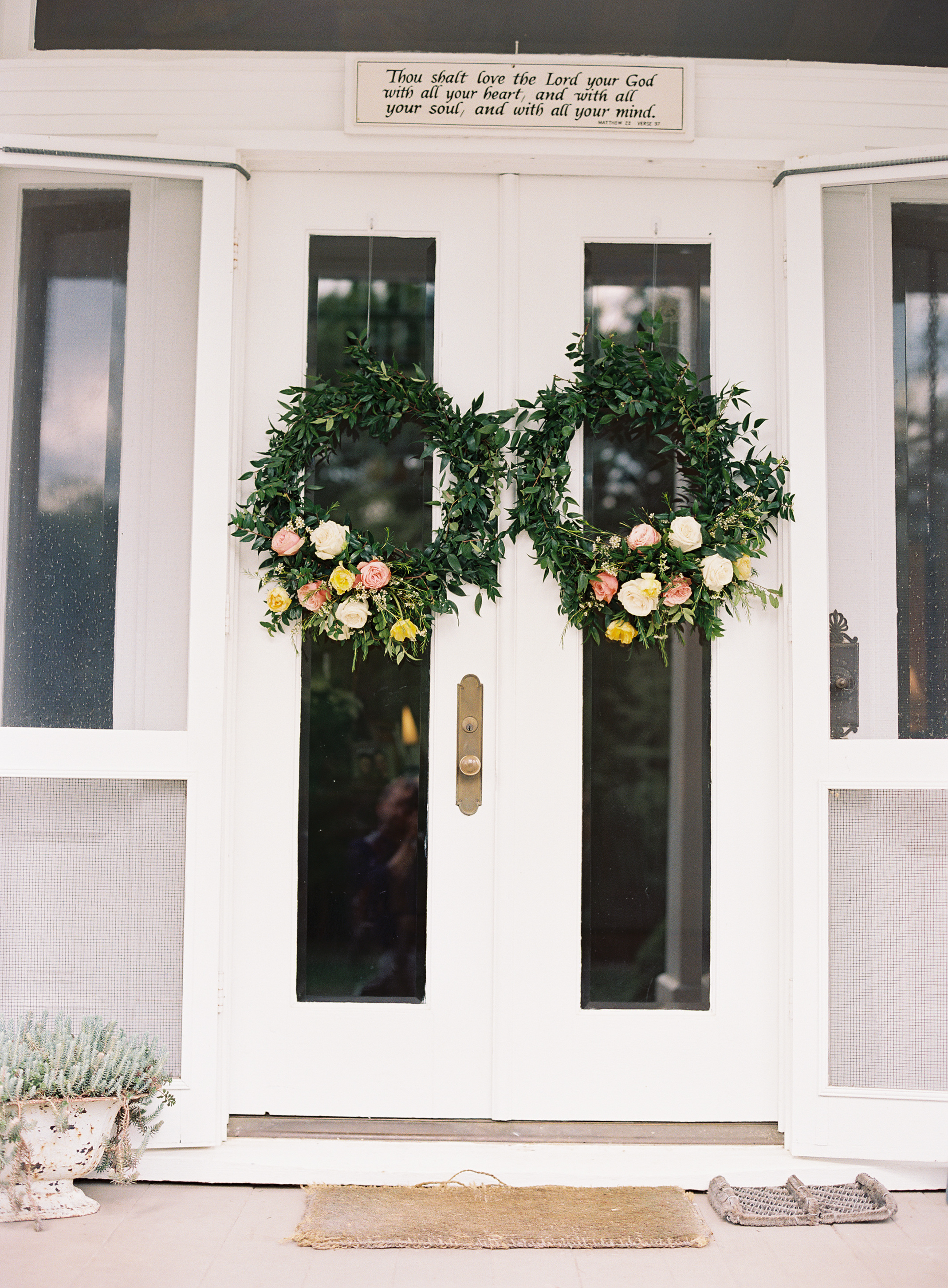 Front door wreaths for a family home wedding  // Nashville Wedding Floral Design