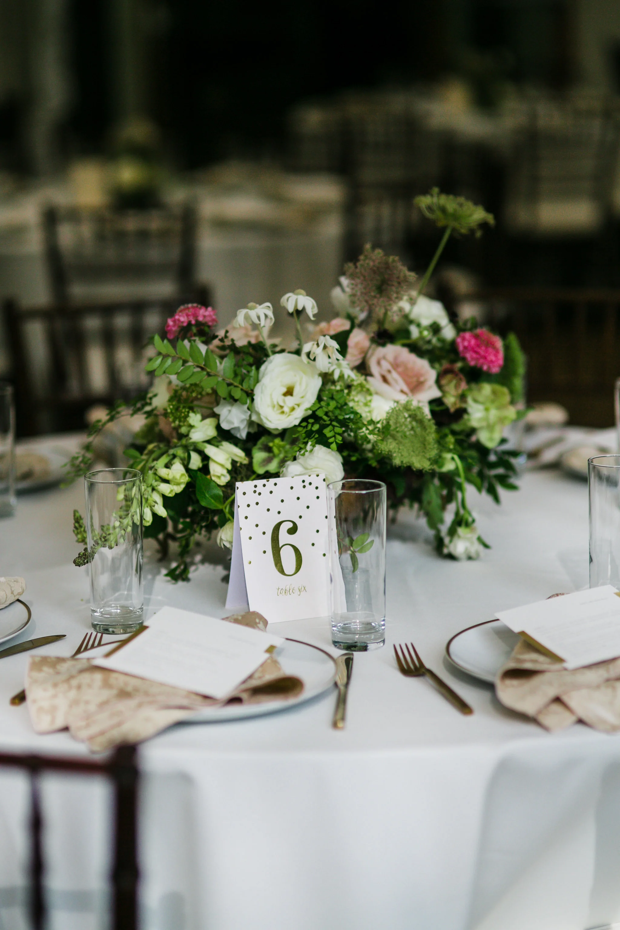 Art deco garden party wedding at Historic Travellers Rest in Nashville with organic, untamed floral design