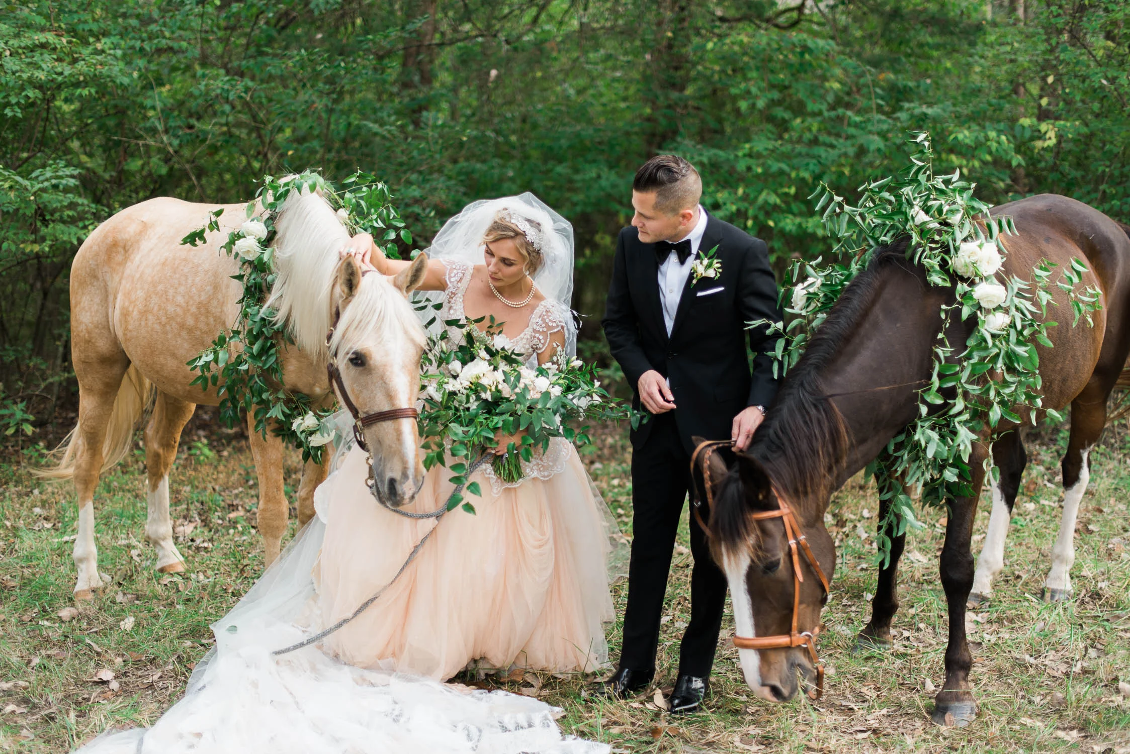 Lush bridal bouquet and floral garland for horse. Nashville Wedding Florist.