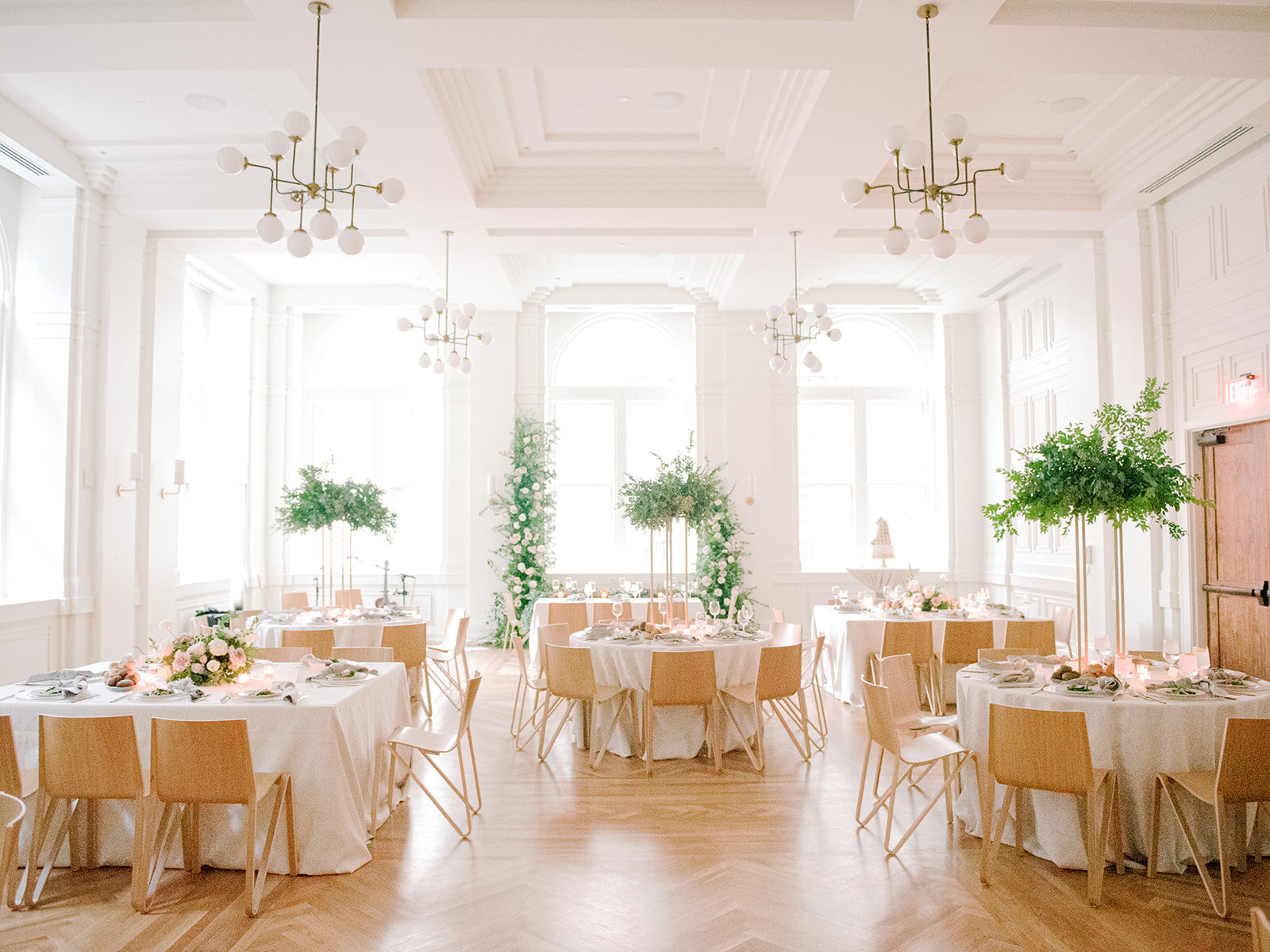 Blush garden roses, white ranunculus, and garden-inspired greenery. Organic wedding floral design at the Noelle in Nashville.