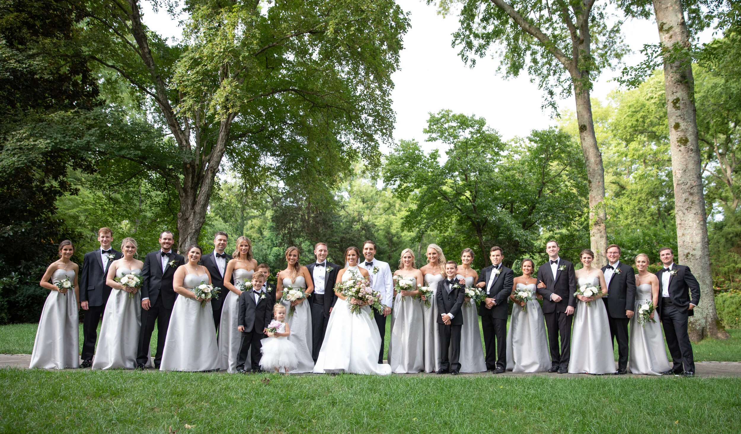 Elegant summer wedding at Belle Meade Plantation with blush, ivory, and greenery floral design. Nashville event florist, Rosemary & Finch.