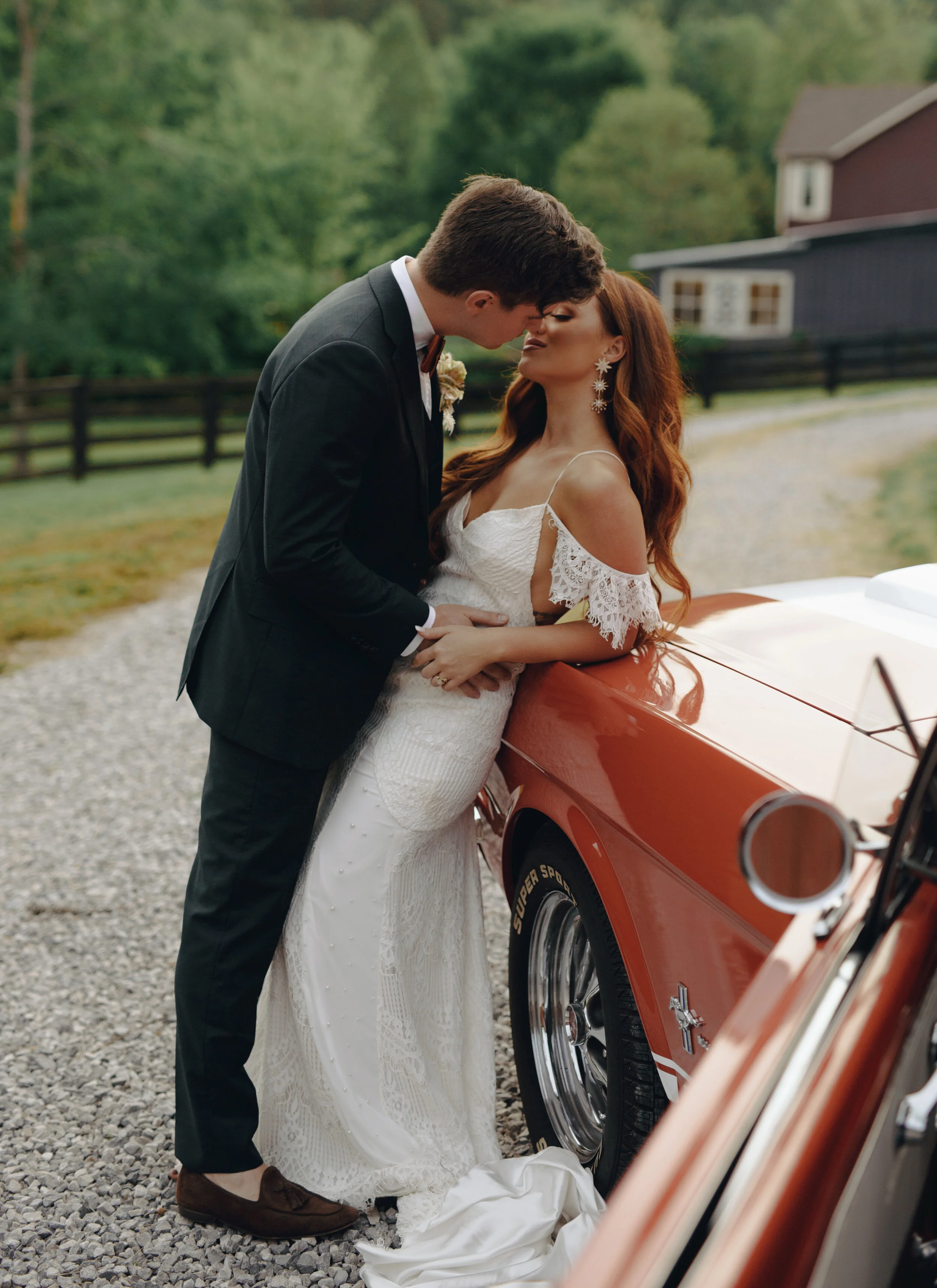 Bohemian, modern groom’s boutonniere with dried ferns and textures. Nashville wedding flowers.
