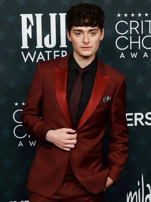 Noah Schnapp - @criticschoice 
Haircut &bull; Sara Fiumicelli 

#laicale #mensgrooming #menshaircut