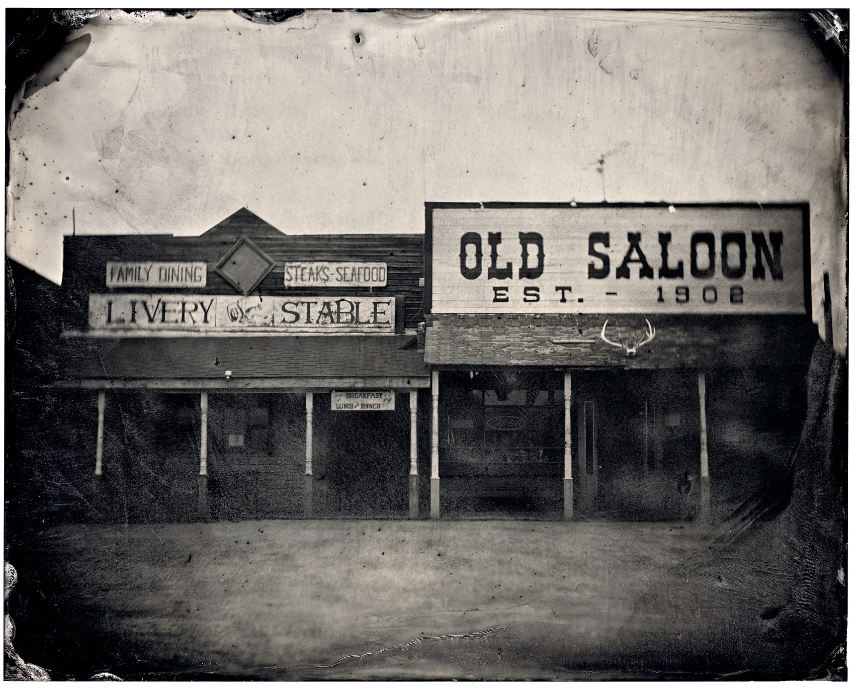 PHOTOGRAPHER-JAMES-WEBER-WETPLATE-ROADTRIP-00537.jpg