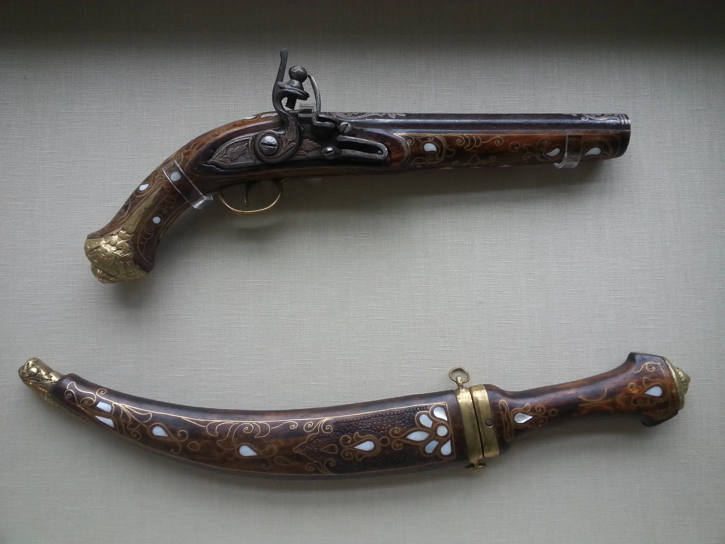 Gun Dagger II.jpg