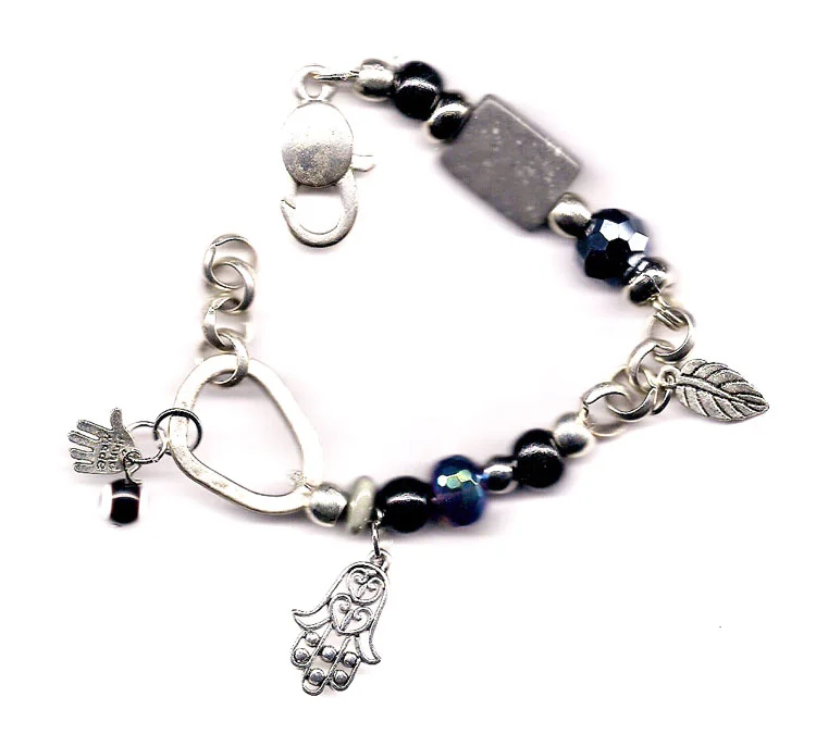 bracelet005.jpg