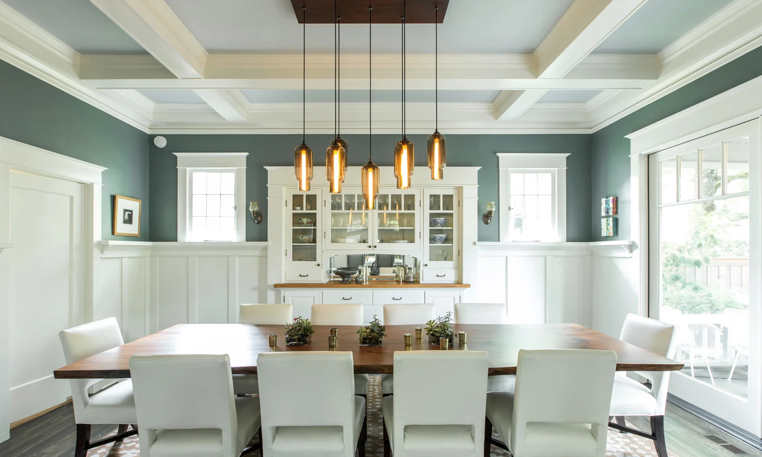 colorful-Craftsman-dining-room