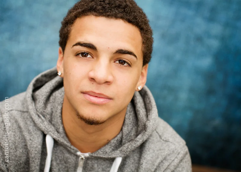 DENIM (indoors/outdoors)