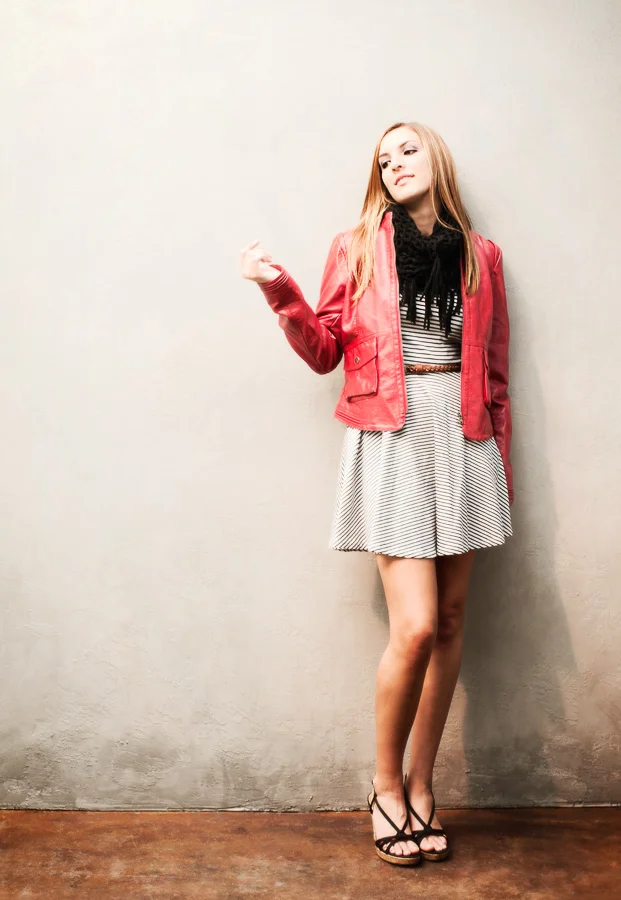 MODERN GRAY (outdoors)