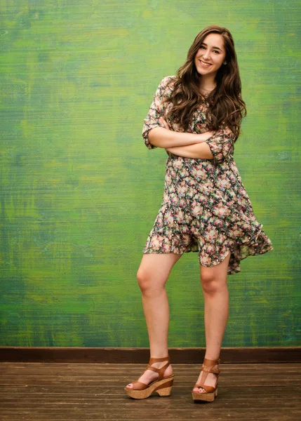   GREEN WEAVE (outdoors)  