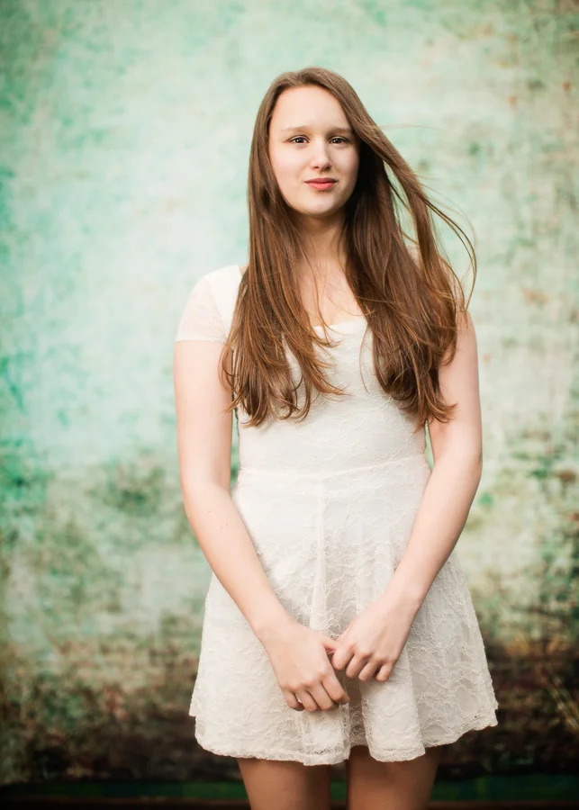 WEATHERED GREEN (indoors/outdoors)