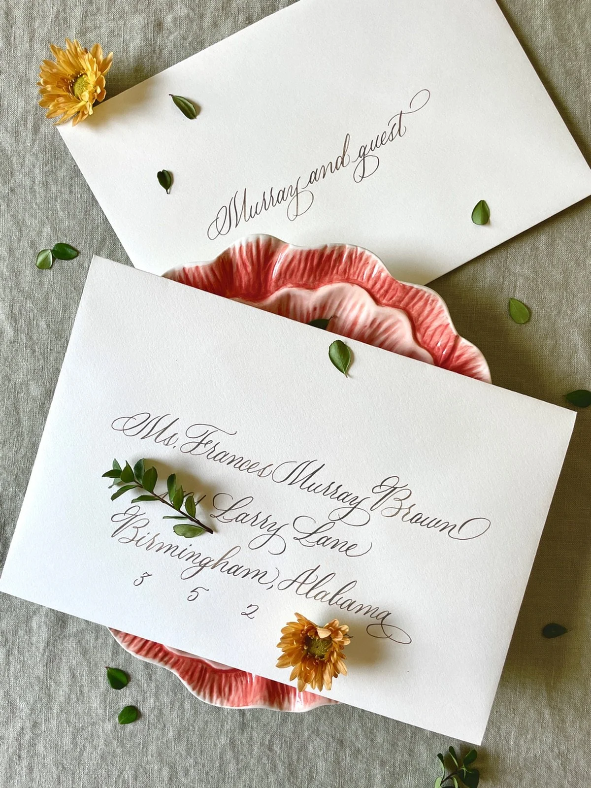 This may have been the prettiest week for changing leaves outside! With the cold coming through I&rsquo;m starting to see all those pretty leaves fall, so I&rsquo;m soaking in the last bit of autumn color while it lasts!

#alabamawedding #weddinginvi