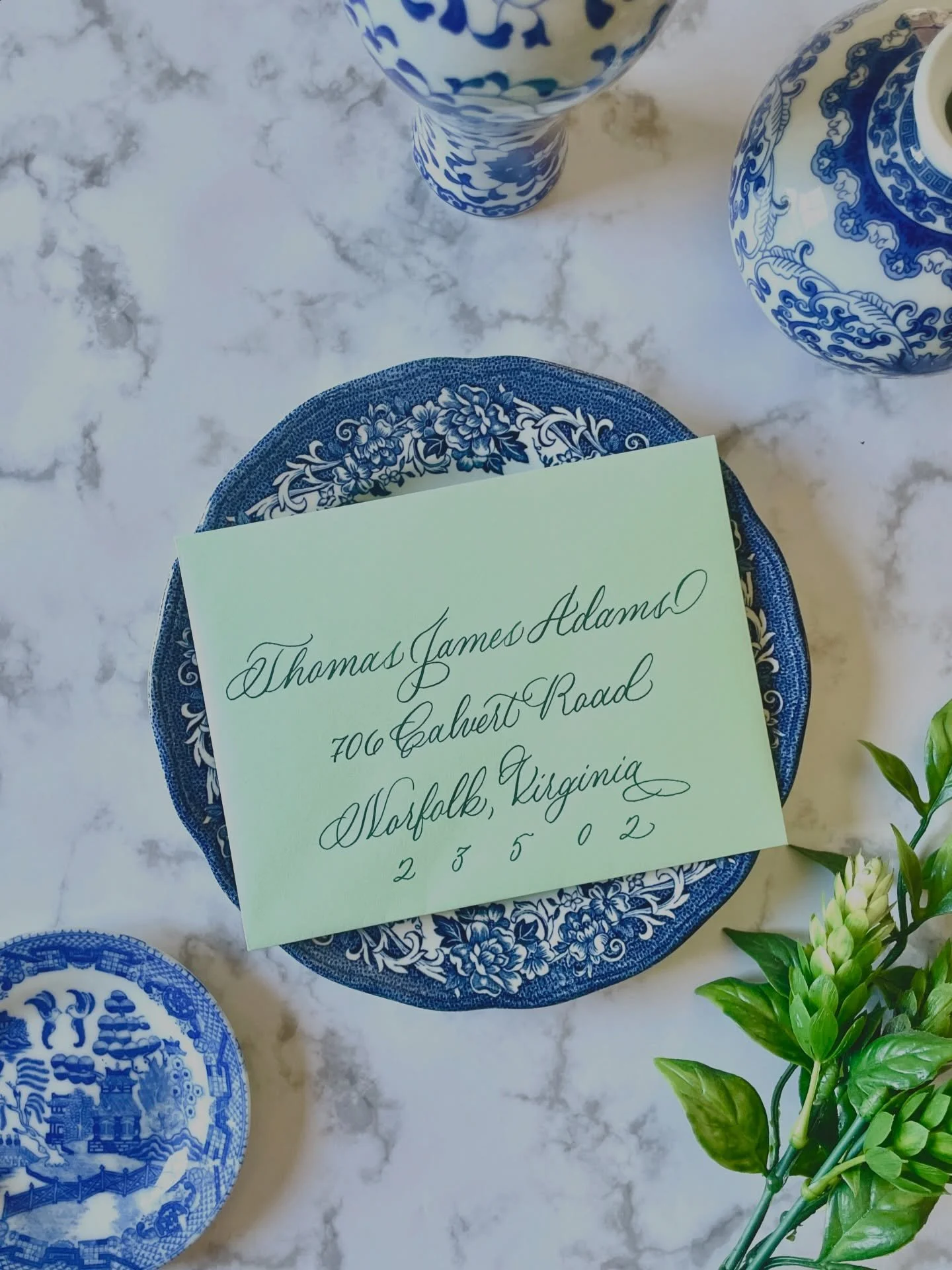 Midwinter is exactly the time to look forward to spring colors! Springtime weddings are looking bright!

#calligraphy #envelopecalligraphy #wedding #weddingcalligraphy #calligrapher