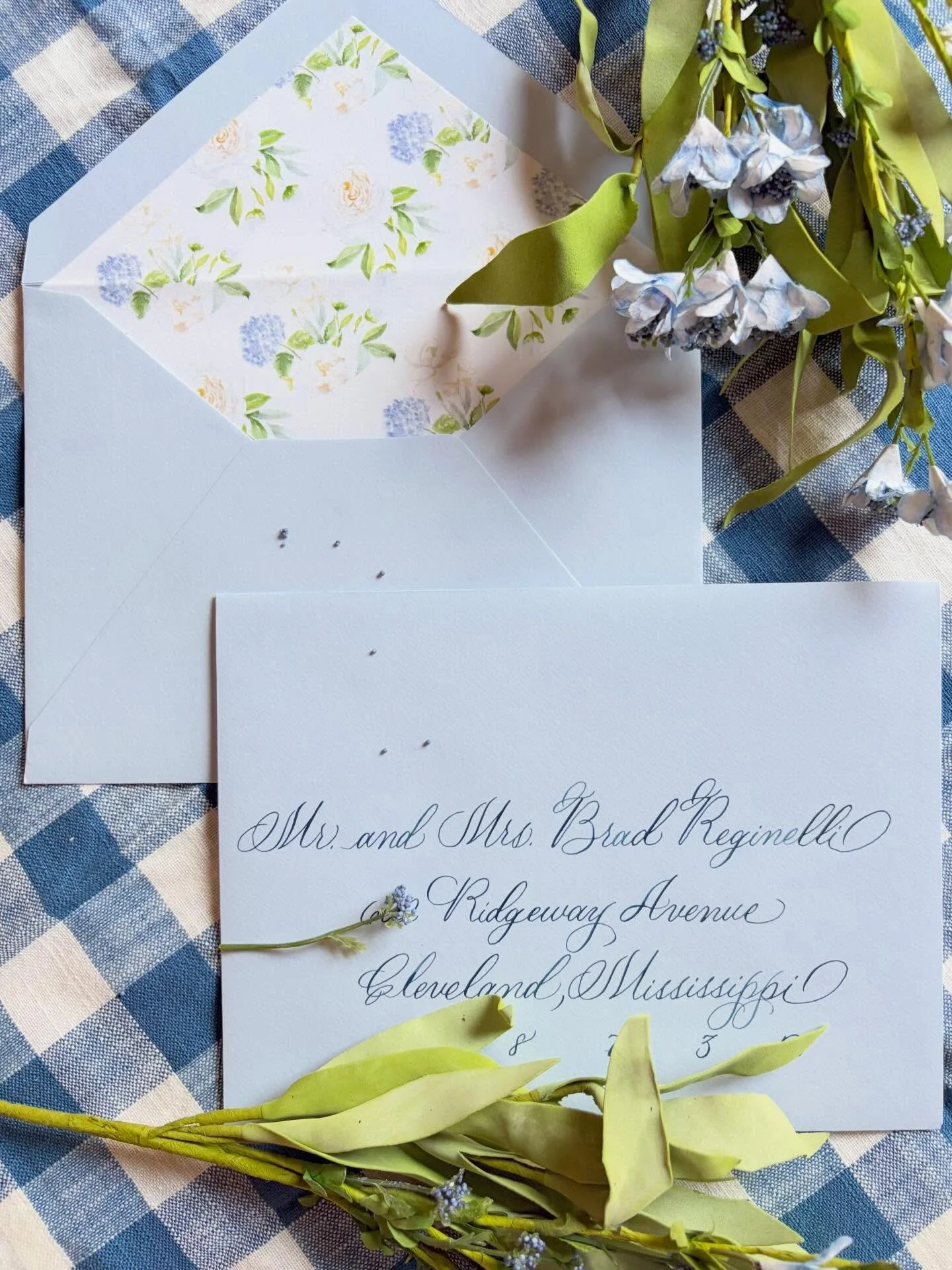 Nothing says spring wedding like blues and greens!