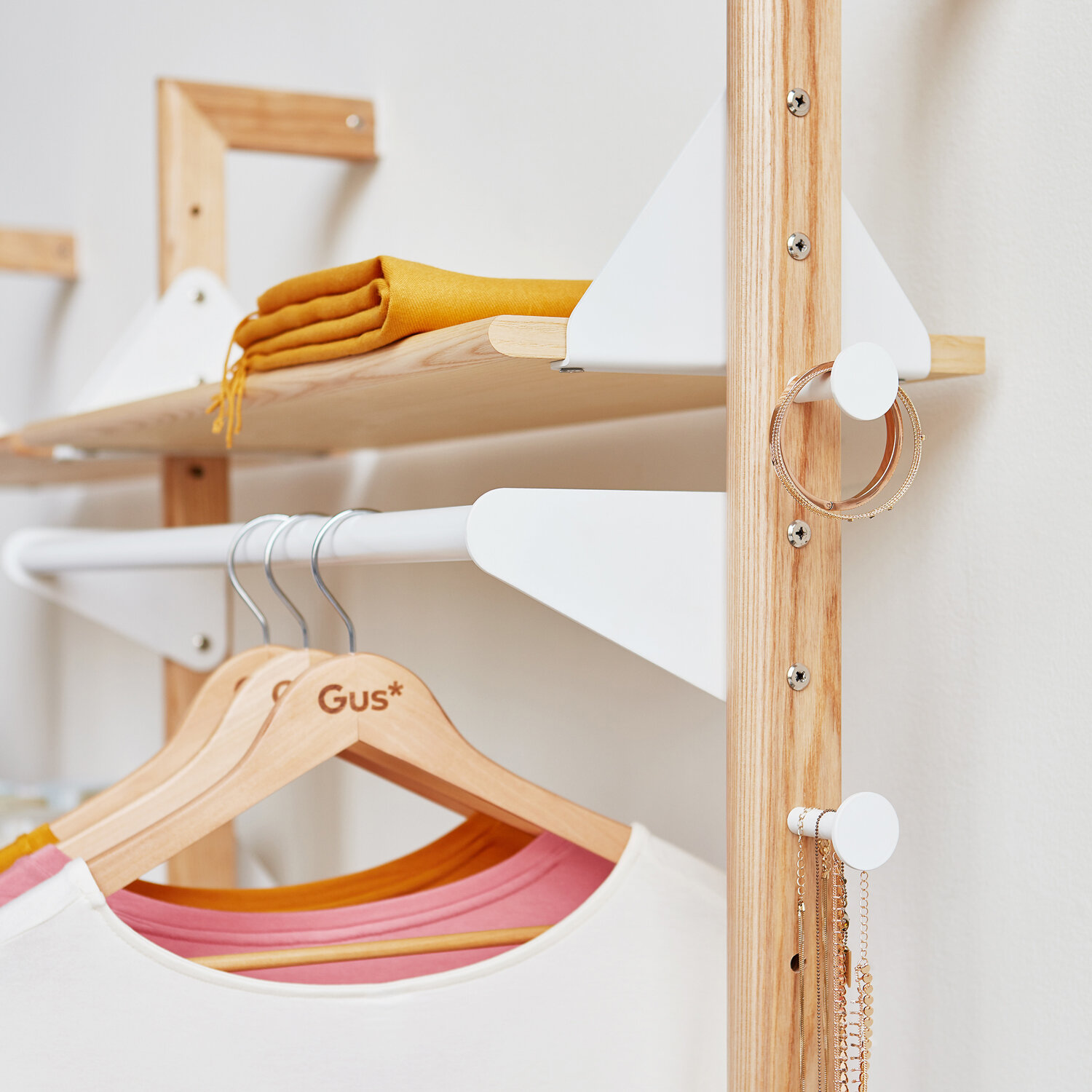 Branch Hangbar Display White