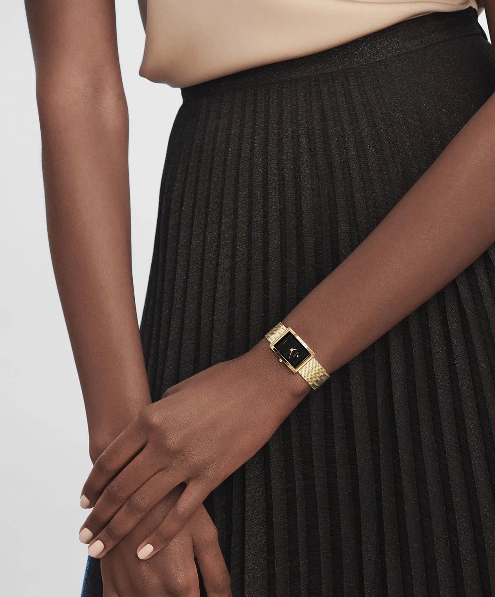 006_B_03_091_0607189_Wrist_W_3930_03_crop_x1200.jpg