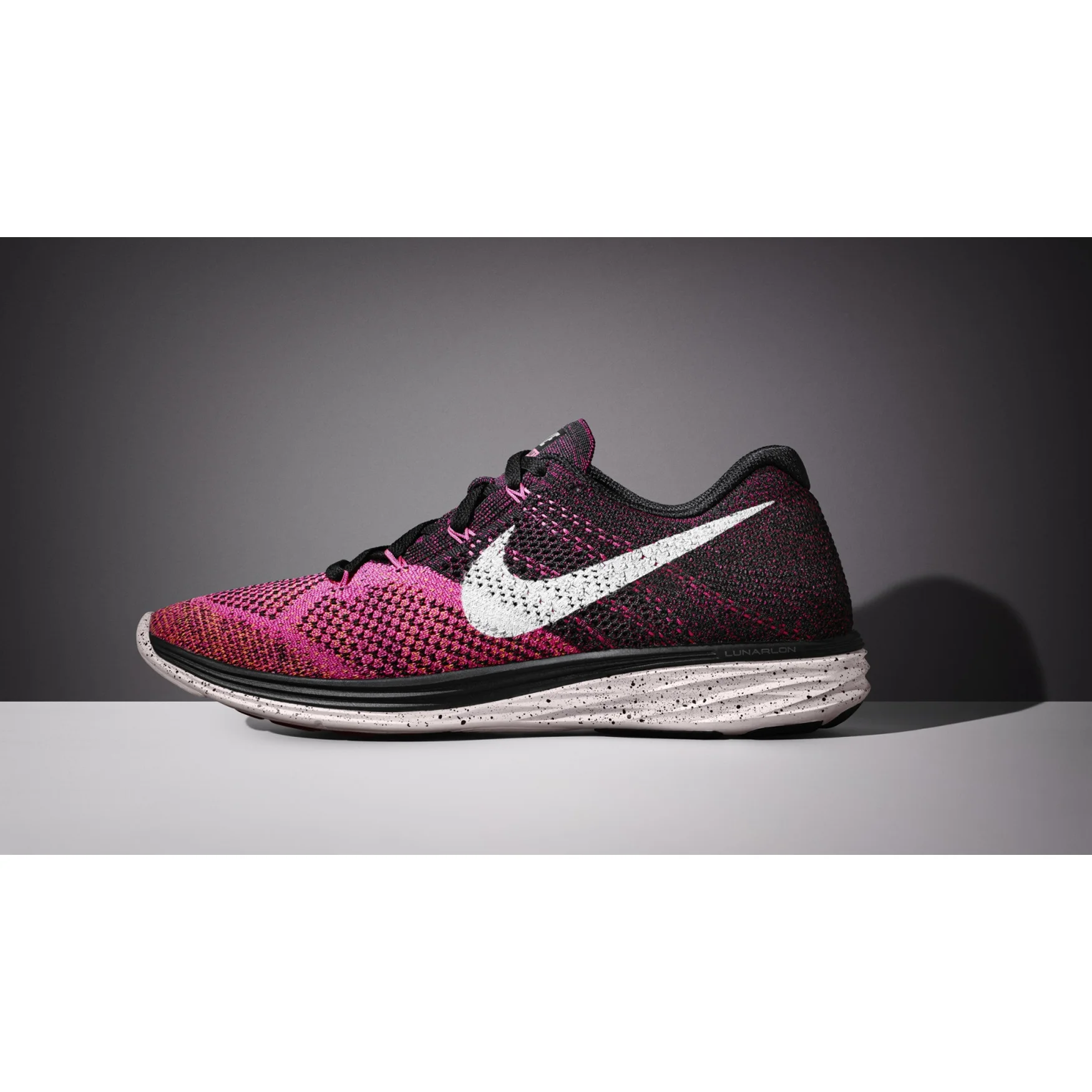 sp15_bsty_rn_flyknit_lunar3_698182-002_hero_079-jpeg_original-1.jpg