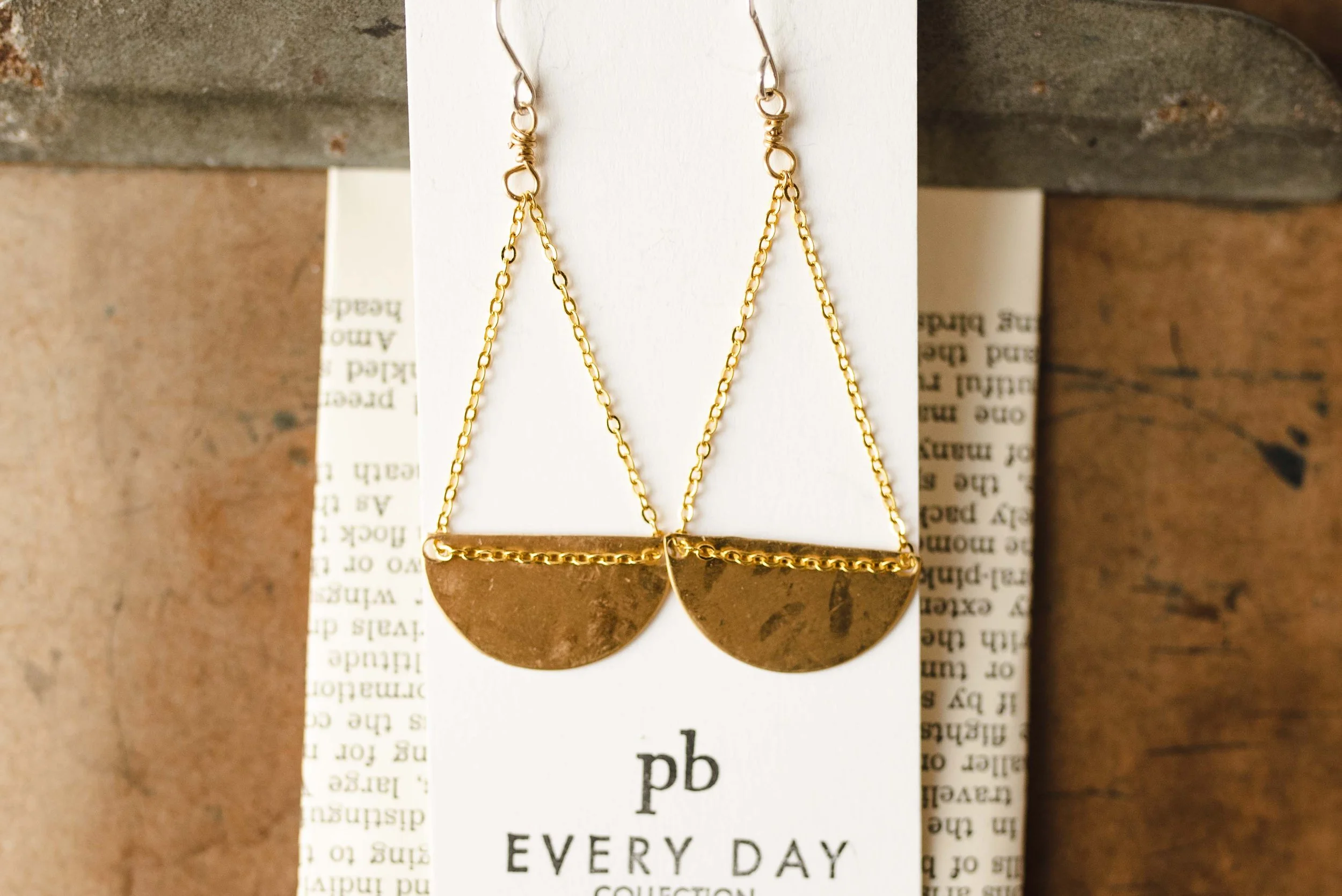 MANDY'S TOP 5: 5 podcasts I’m listening to 