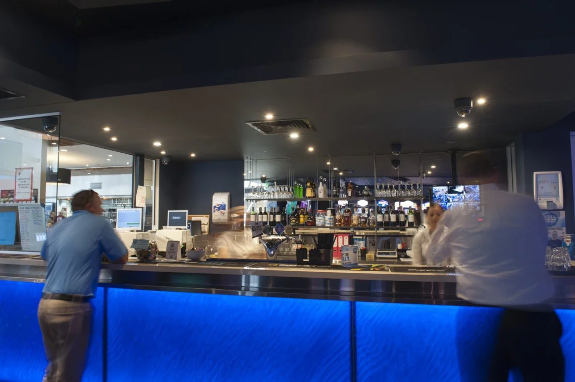 Monier bar_1 19997987_1152163.jpg