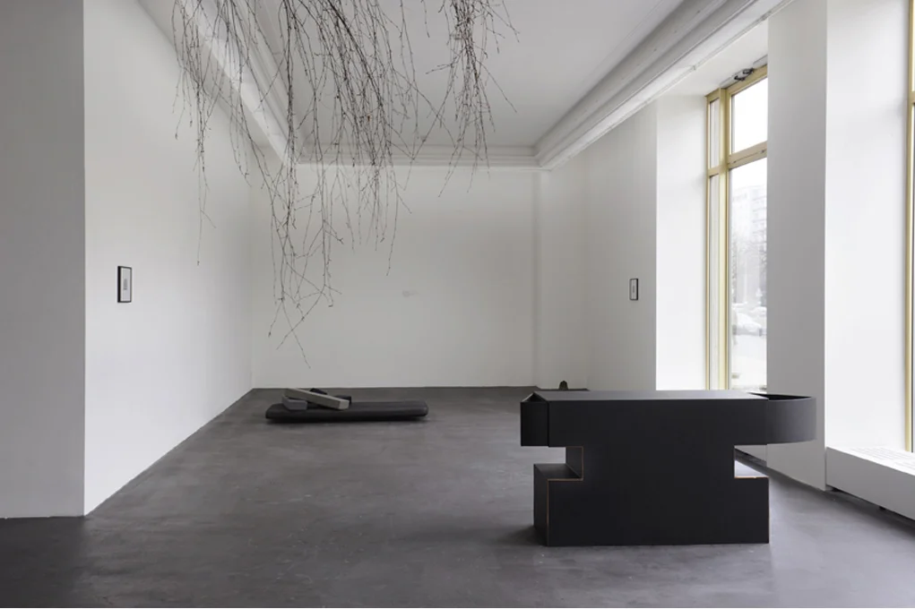 Maria Loboda In the autumn the electricity withdraws into the earth again and rests Exhibition view