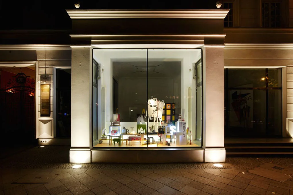 Annika Eriksson Shop Front Coherence Mixed Materials Site specific, variable dimensions 2011
Photo: Christian Schwarzenberg