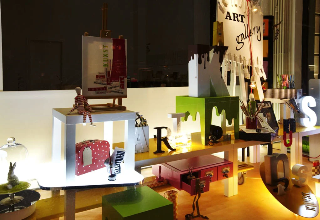 Annika Eriksson Shop Front Coherence Mixed Materials Site specific, variable dimensions 2011
Photo: Christian Schwarzenberg
